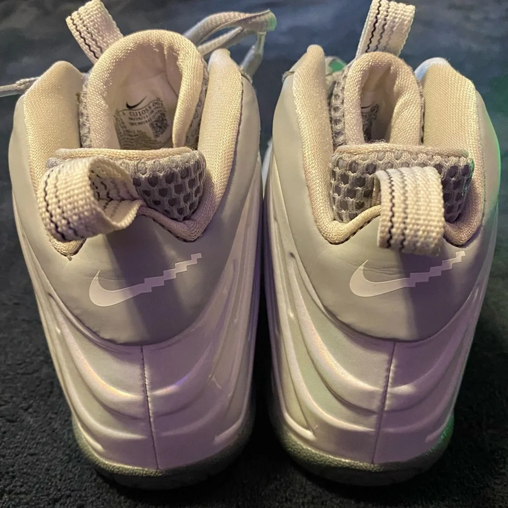 Nike Kids Sneakers White/Pearl Iridescent - Picture 2 of 4